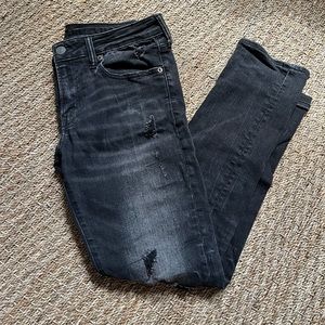 American Eagle distressed black skinny Jean